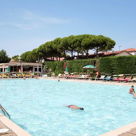 Holiday home Locazione Turistica Camping Classe - Ldd105
